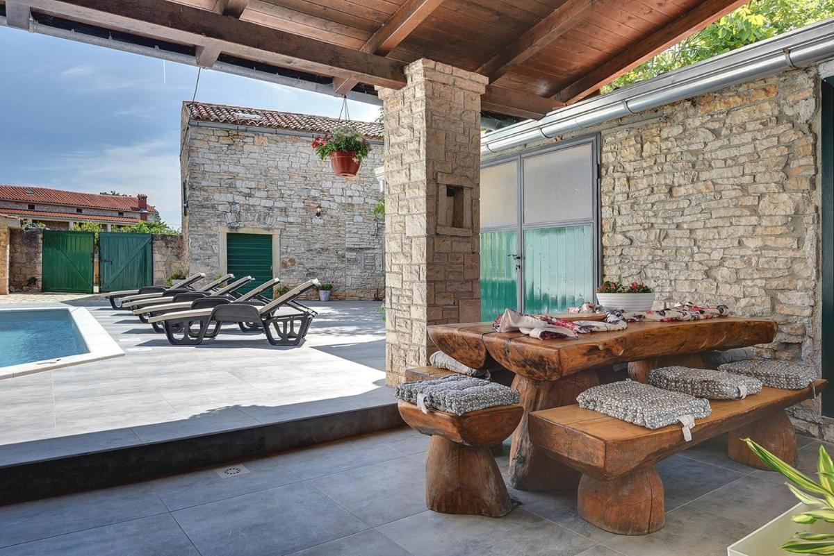 Villa Micol Gajana Exterior photo