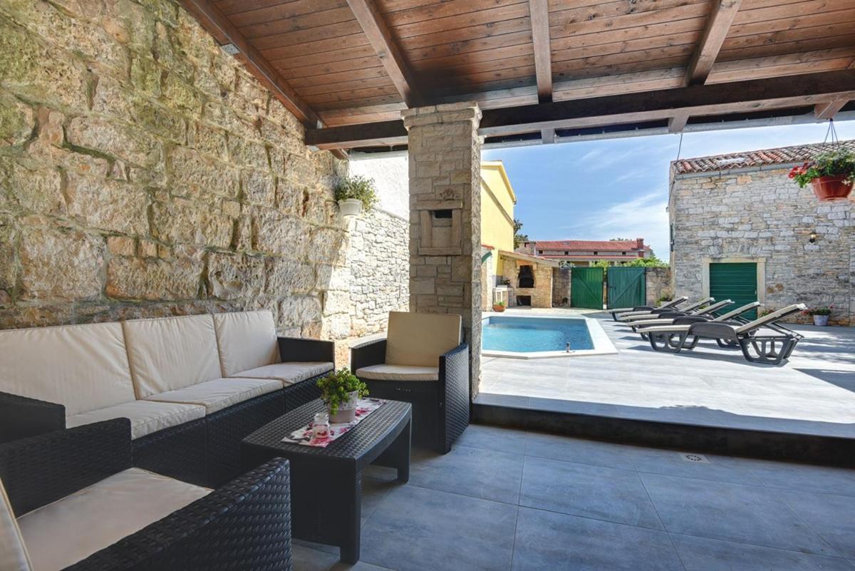 Villa Micol Gajana Exterior photo