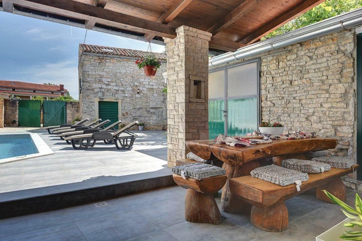 Villa Micol Gajana Exterior photo