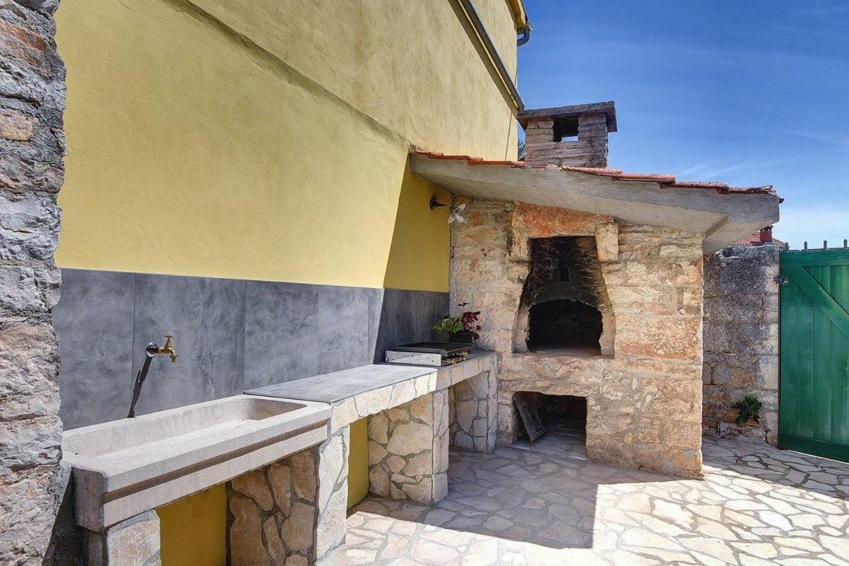 Villa Micol Gajana Exterior photo